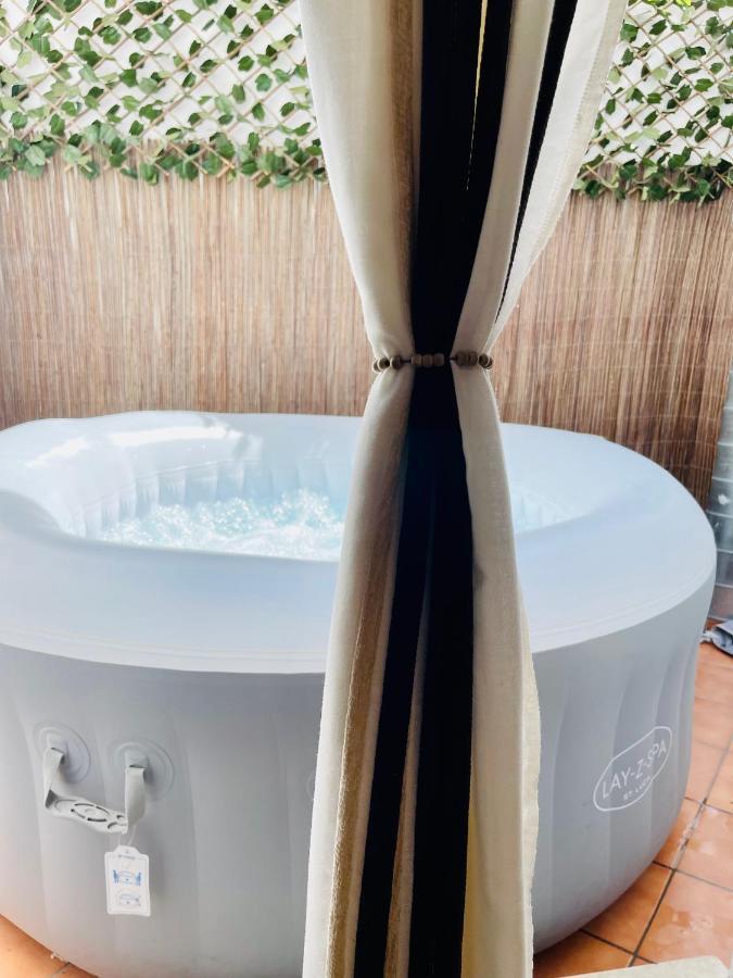 מרידה Alaudae Apartamentos -Centro- Garaje Privado-Jacuzzi Exterior Bajo Peticion - מראה חיצוני תמונה