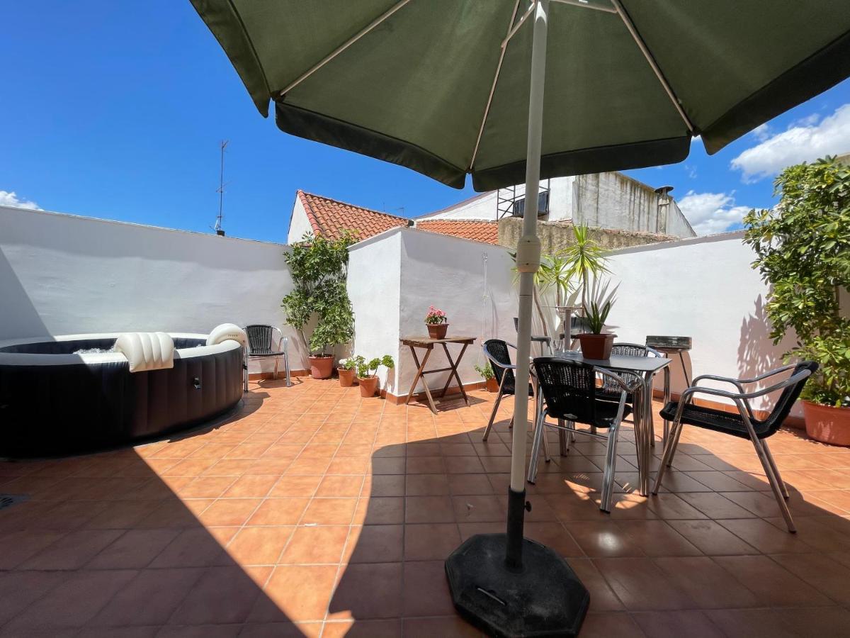 מרידה Alaudae Apartamentos -Centro- Garaje Privado-Jacuzzi Exterior Bajo Peticion - מראה חיצוני תמונה