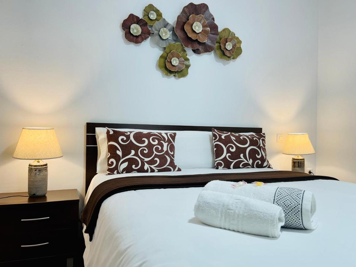 מרידה Alaudae Apartamentos -Centro- Garaje Privado-Jacuzzi Exterior Bajo Peticion - מראה חיצוני תמונה